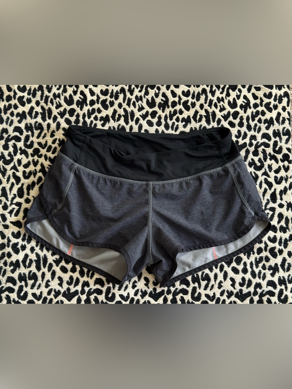 lululemon Speed Shorts Women’s Size 4 Charcoal Heather Black Running Athletic